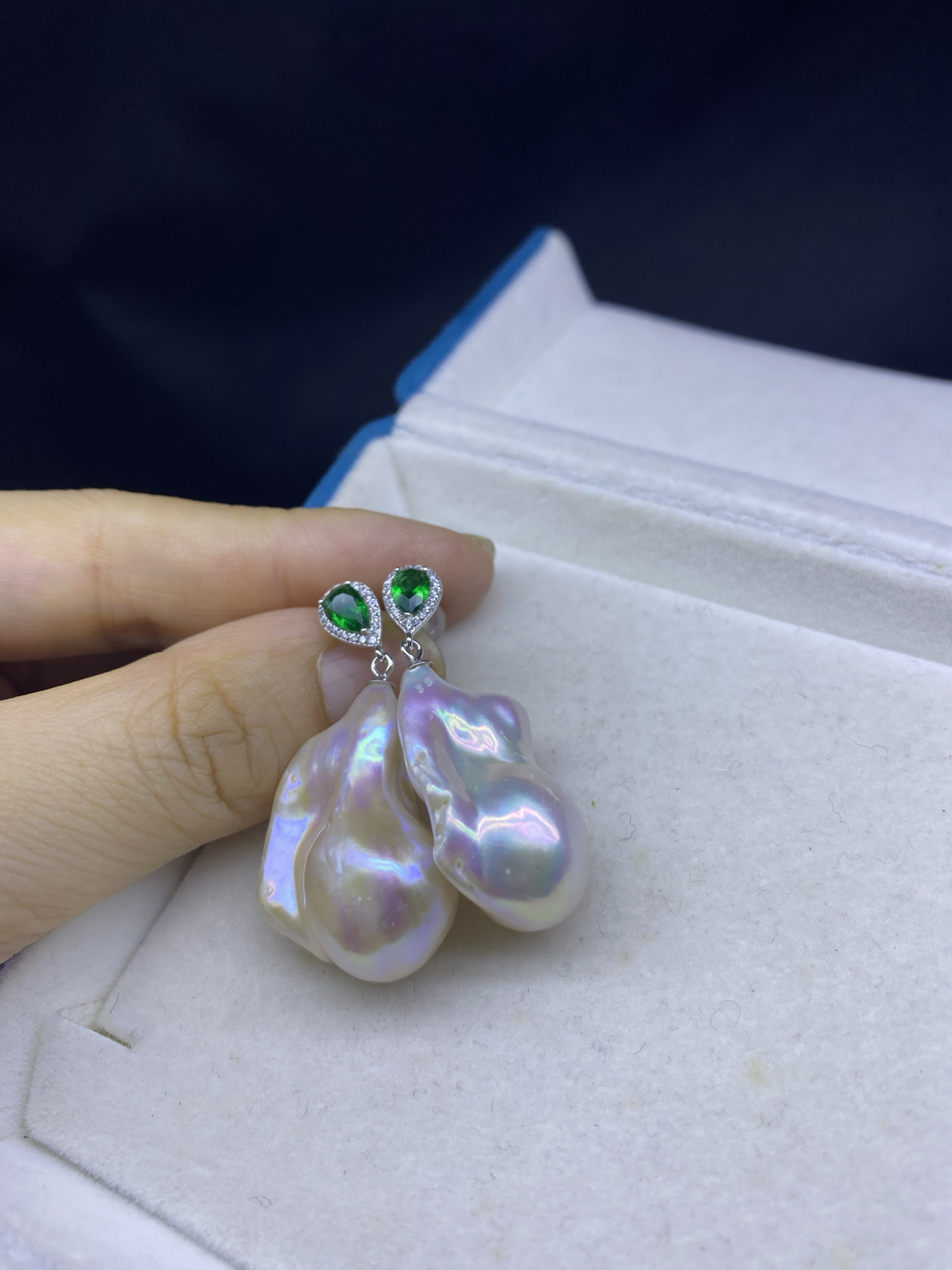 巴洛克异形水滴珍珠耳环祖母绿色水晶耳环天然淡水耳环纯银配件