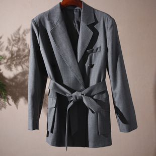 正儿八经好货~显瘦!含羊毛混纺重磅系带双排扣西装外套女秋