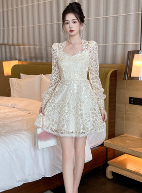 2025秋冬装新款甜美气质方领收腰亮片蕾丝连衣裙温柔仙女裙80290