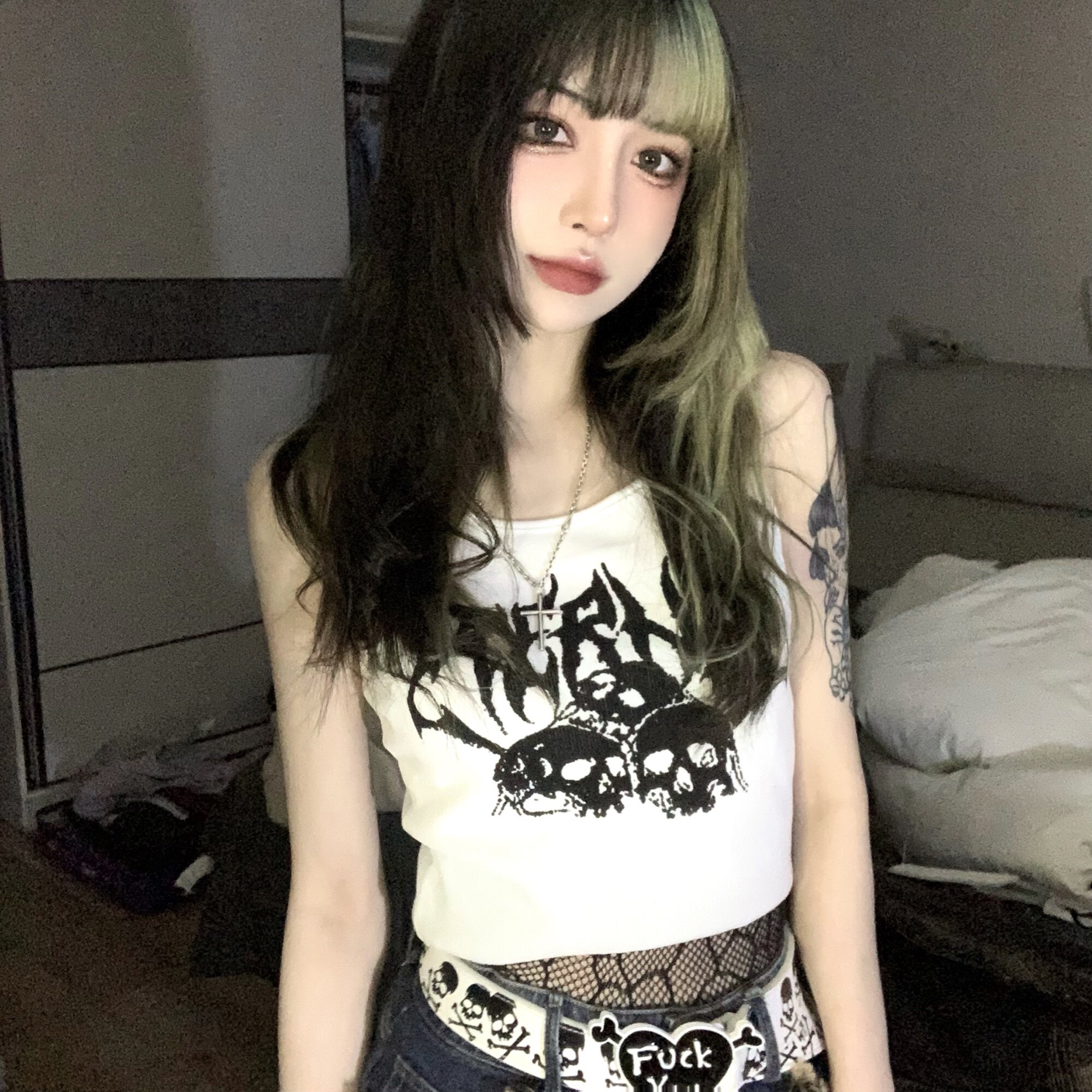 KOREAN VERSION OF THE TREND OF MENS BELT PERSONALITY YOUTH BELT WHITE SKULL GRAFFITI BELT DOMINEERING NON-MAINSTREAM WOMEN