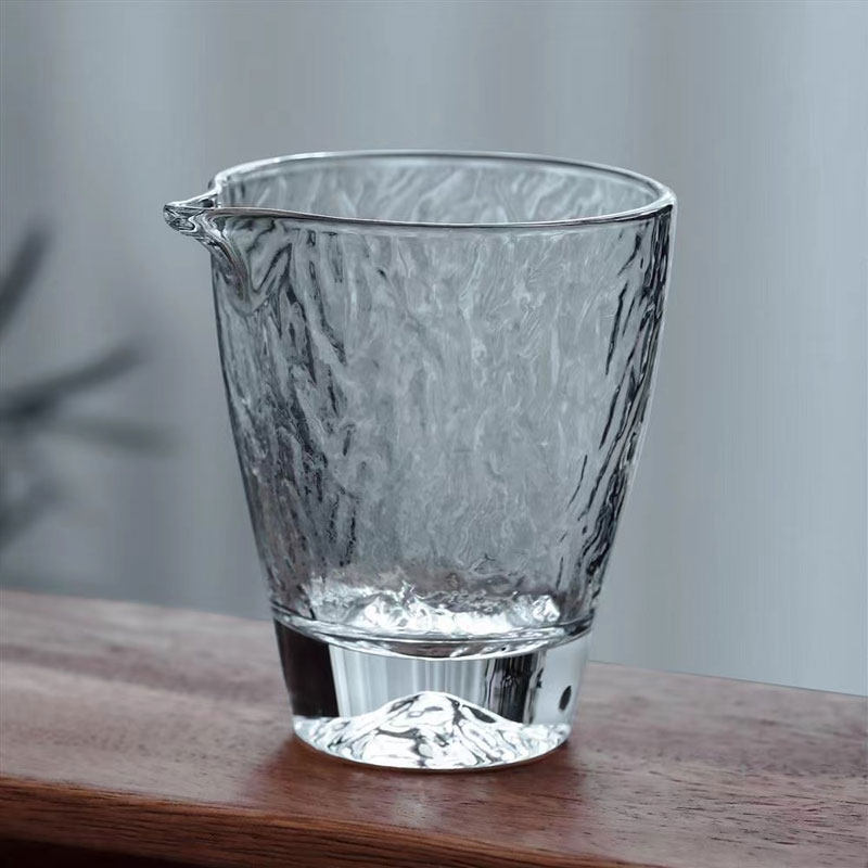 特价 锤纹玻璃茶道公道杯富士山底功夫茶具家用耐热加厚分茶器,餐饮具,公道杯,淘宝优惠券,粉丝福利购,淘宝优惠卷