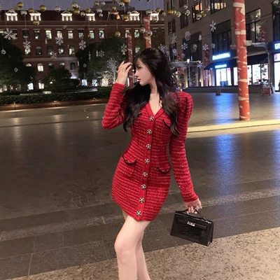 秋冬 红色V领小香风水晶钻扣订婚约会宴会度假开业针织连衣裙