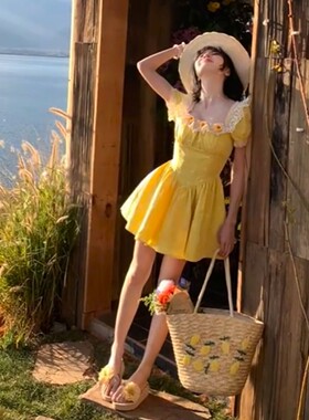 法式黄色荷叶边收腰包臀连衣裙子女夏季2026新款海边度假绝美长裙
