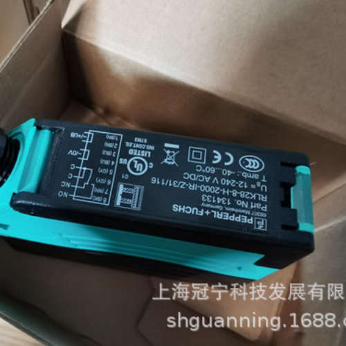 德国  p+f  OBT150-R100-2EP1-IO   传感器