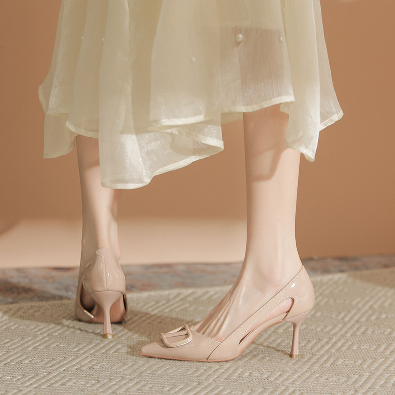 法式气质V扣裸色高跟鞋女2026新款漆皮镂空尖头细跟百搭大码女鞋