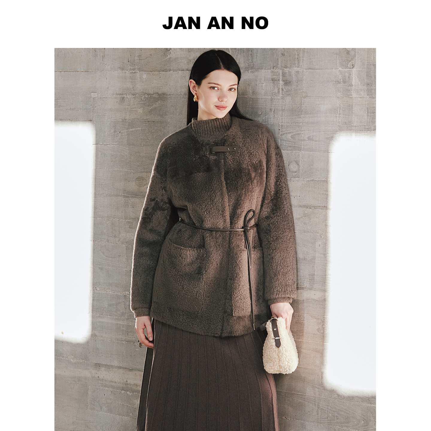 JAN AN NO 简爱诺高级感气质褐色羊毛革外套冬季新款J2560236MP