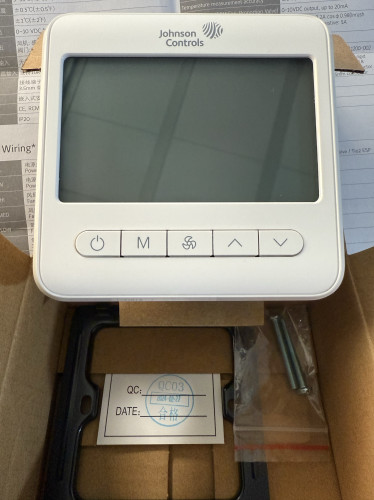 江森T7300-TF60-9KS0液晶温控器面板中央空调风机盘管控制器