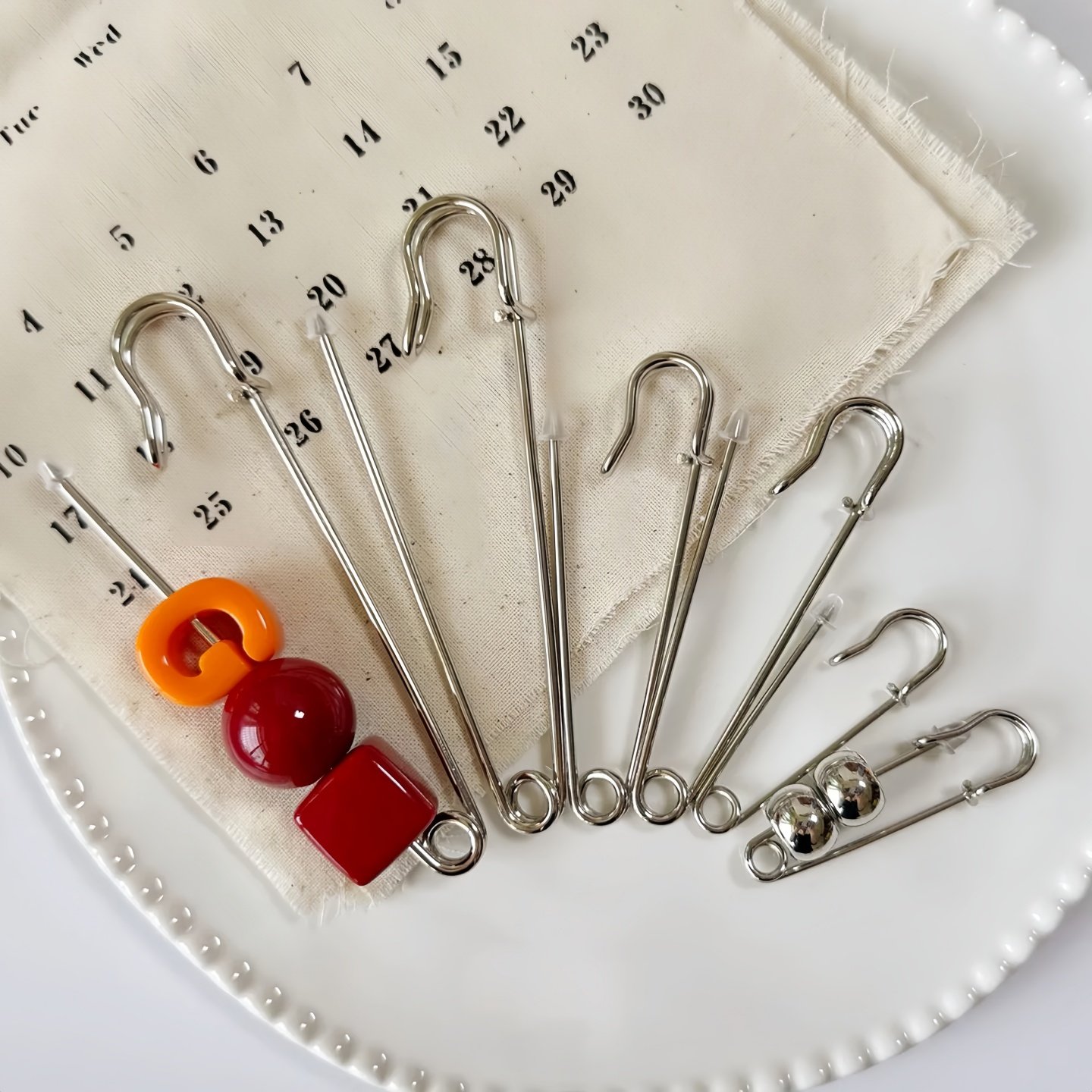 胸针扣别针固定衣服diy配件吊坠改转换器迷你高端精致小卡扣配饰,文具电教/文化用品/商务用品,别针/回形针,淘宝优惠券,粉丝福利购,淘宝优惠卷