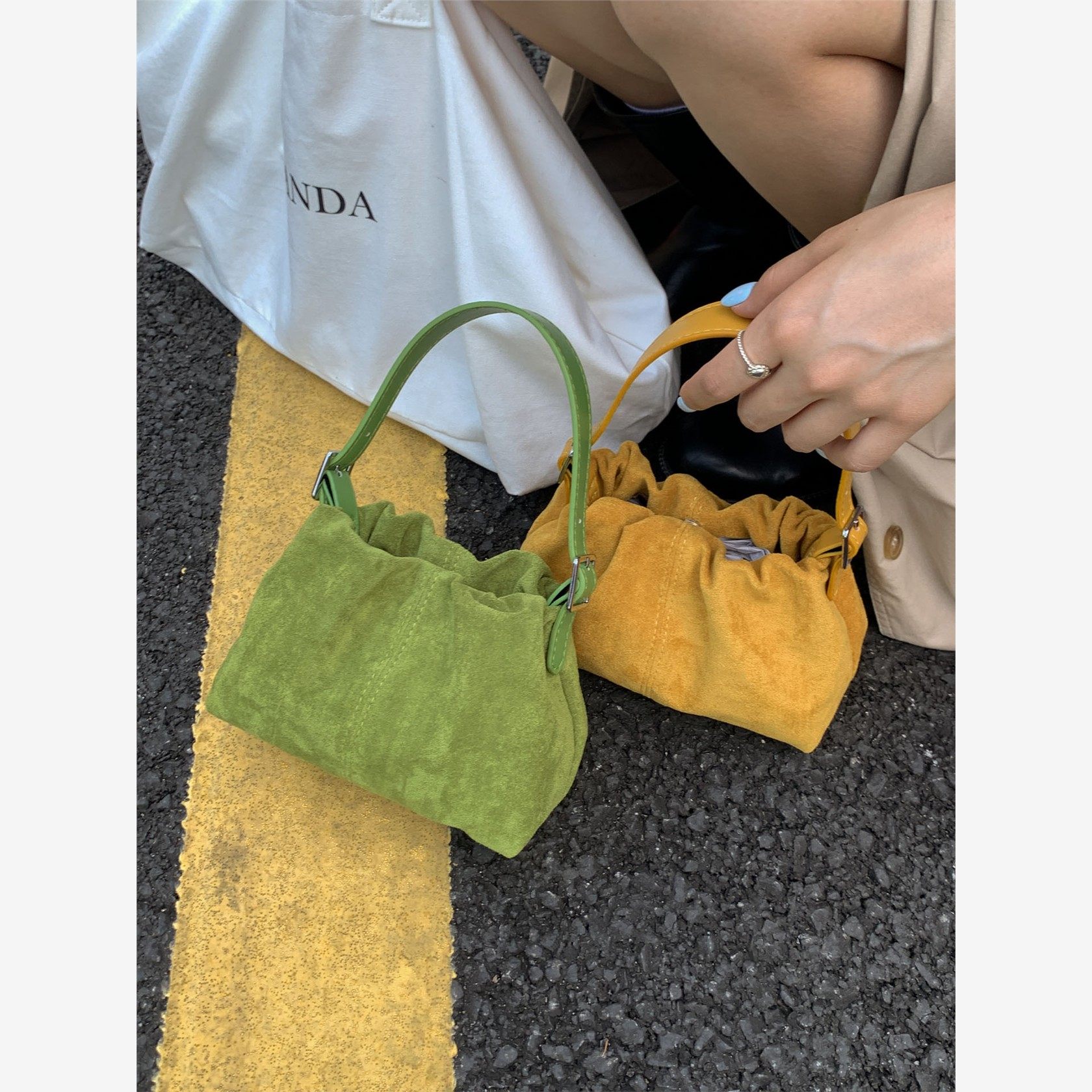 小众韩国气质糖果色小包包2025新款女式麂皮精致超火手提斜挎包,箱包皮具/热销女包/男包,小方包,淘宝优惠券,粉丝福利购,淘宝优惠卷