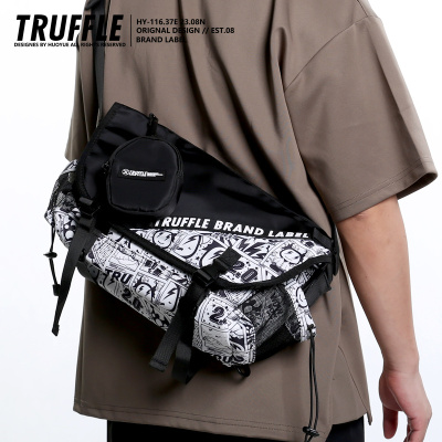 TRUFFLE漫画单肩斜挎包男原创动漫休闲大容量学生挎包女潮流背包