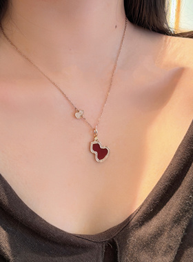 玫瑰金红色葫芦吊坠项链女款镶钻轻奢小众高级感锁骨链配饰品女