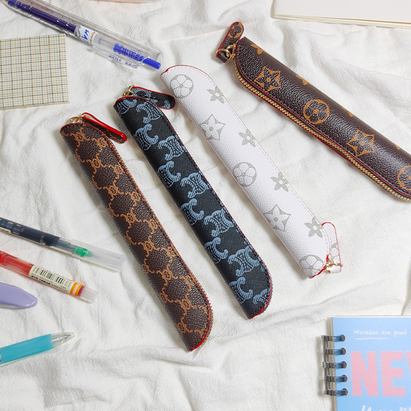 简约印花皮革笔袋小容量