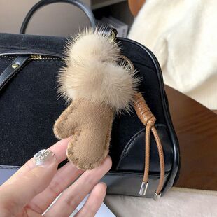 新款可爱小毛拖皮毛一体水貂毛球小拖鞋钥匙扣小鞋子汽车扣包挂件