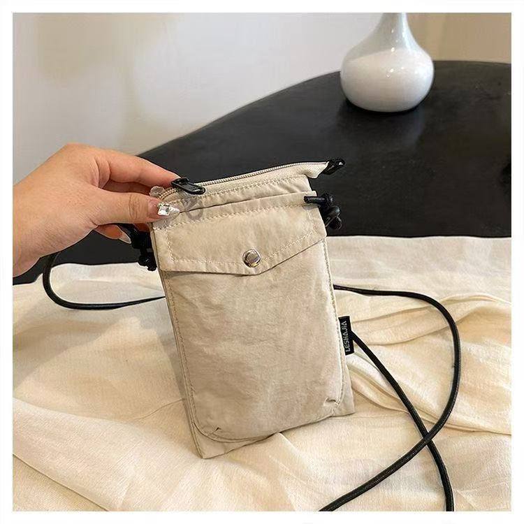 日系尼龙手机包ins潮流时尚小包轻便百搭简约设计单肩斜挎手机包,箱包皮具/热销女包/男包,通用款女包,淘宝优惠券,粉丝福利购,淘宝优惠卷