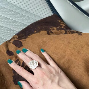 高级2025新款 手工穿戴美甲湖绿色玻璃珠猫眼显白短款 绿宝石