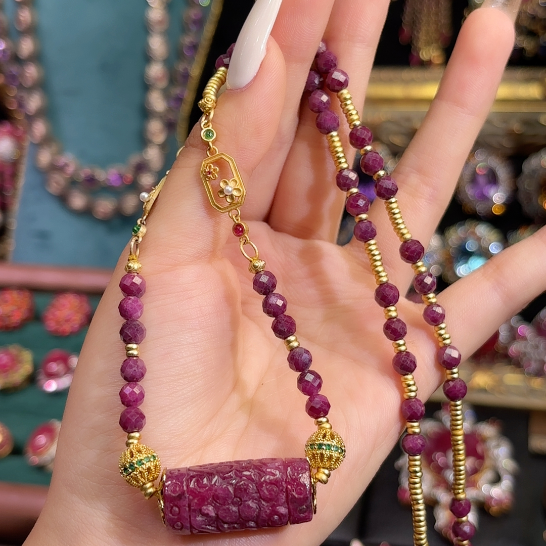 福利红宝石项链