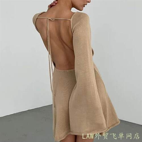 Slim knitted dress suit长袖针织露背性感连衣裙秋冬喇叭袖紧身