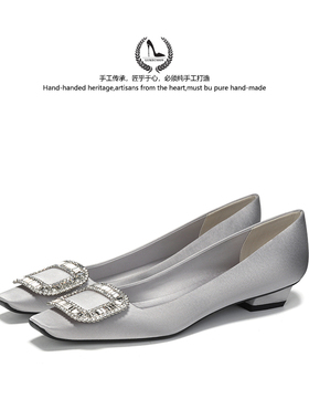 LUKE水钻方头粗跟单鞋女2025新款RV方头瓢鞋绸缎面百搭名媛高跟鞋