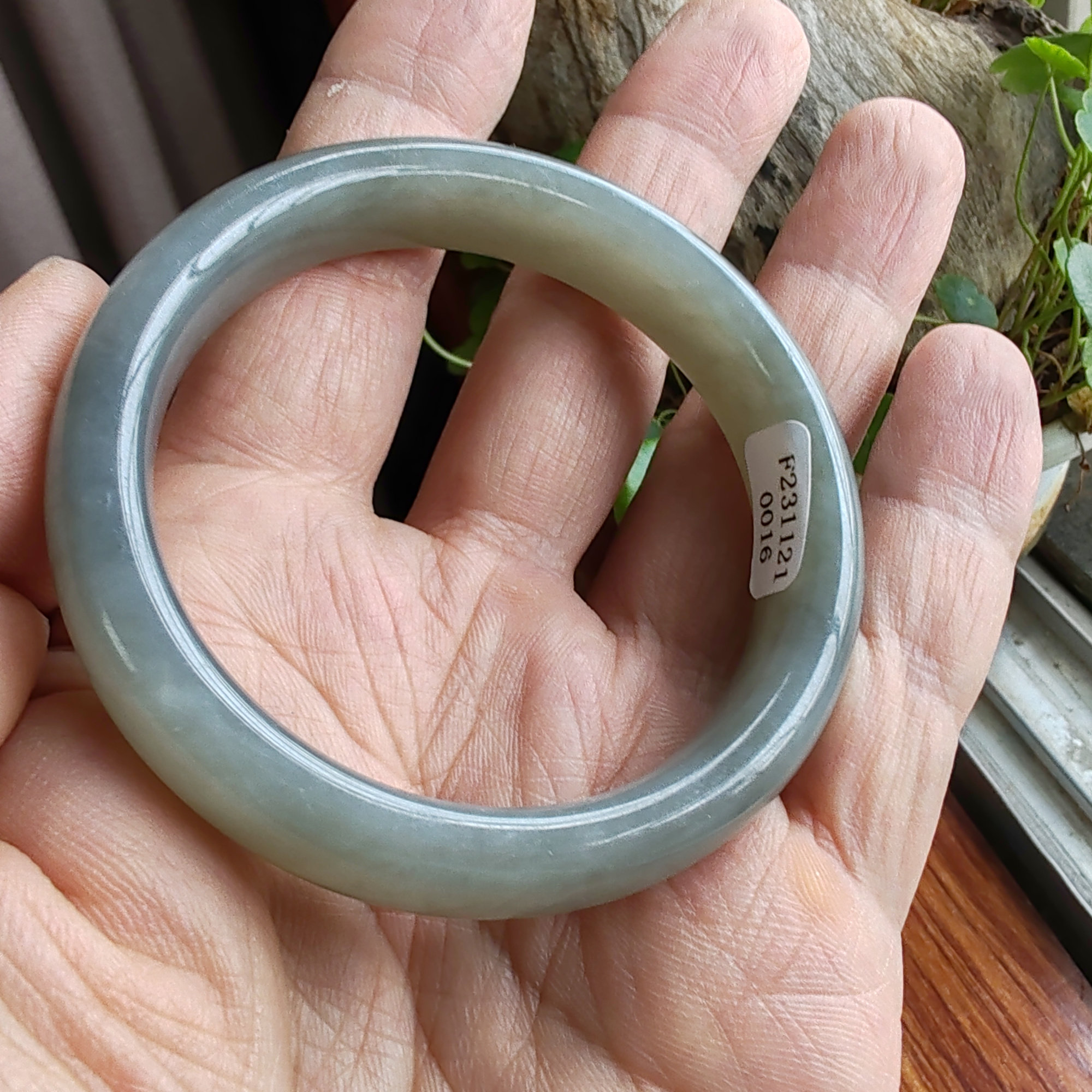 送证书和田玉烟灰色飘花意境手镯玉镯子54mm+精品保真女回风雪舞