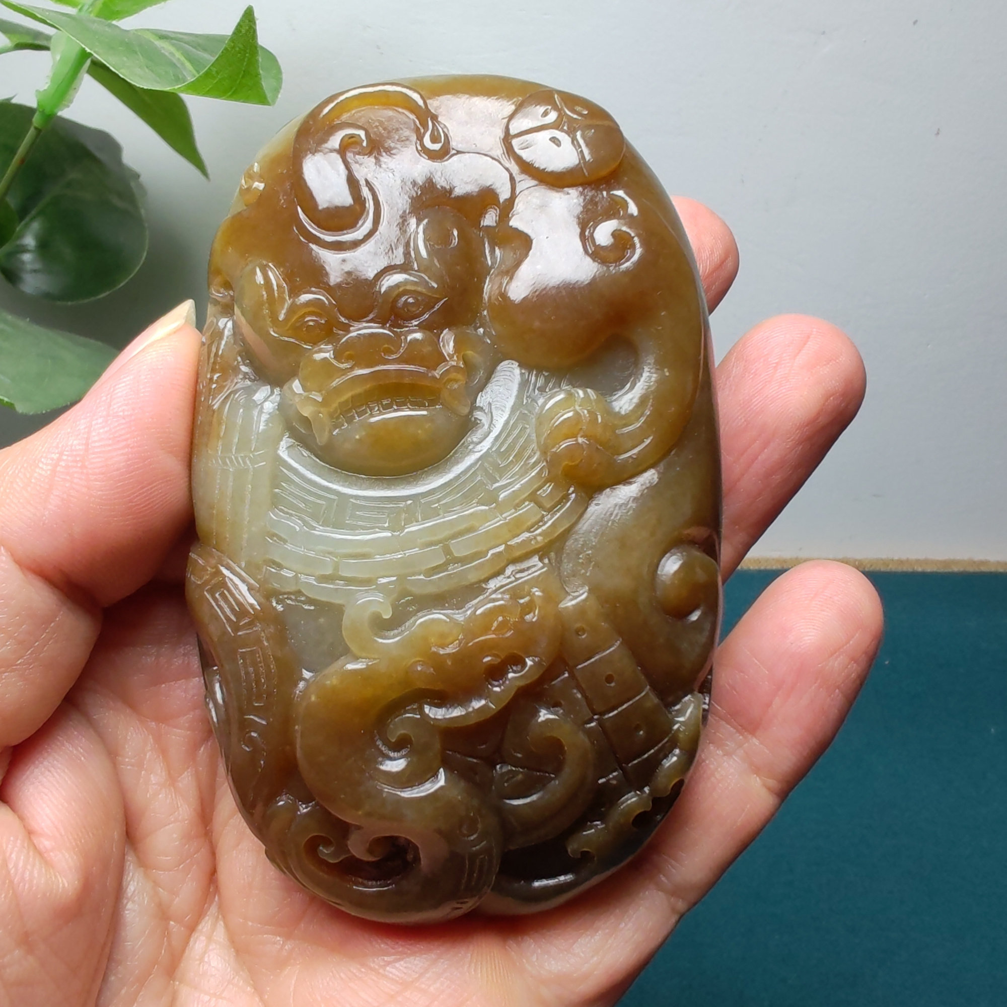新疆和田玉且末糖青白玉仿古瑞兽貔貅龙手把件高档男女祥龙献瑞