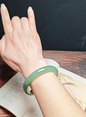 和田青白玉飘花手镯送证书保真