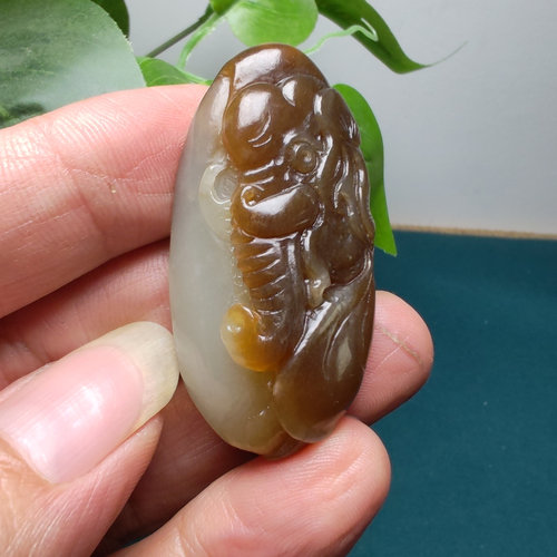 和田玉糖青白玉大象吊坠促销爆款