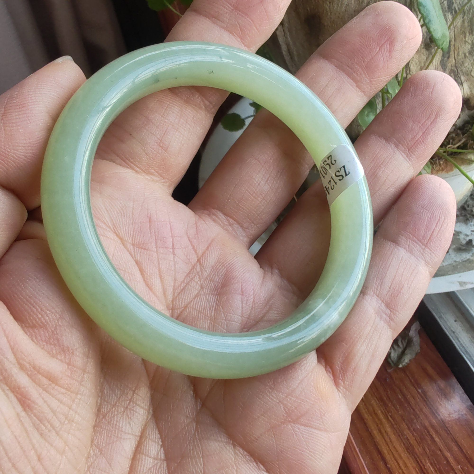送证书和田玉青白玉飘花手镯玉镯子54mm+特价女神国风杏花春雨