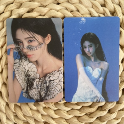 鞠婧祎25开年刊时装杂志小卡