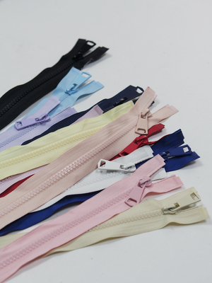 5号树脂开尾拉链羽绒服