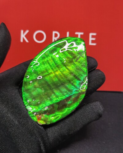 加拿大天然斑彩宝石，korite品牌，荧光绿