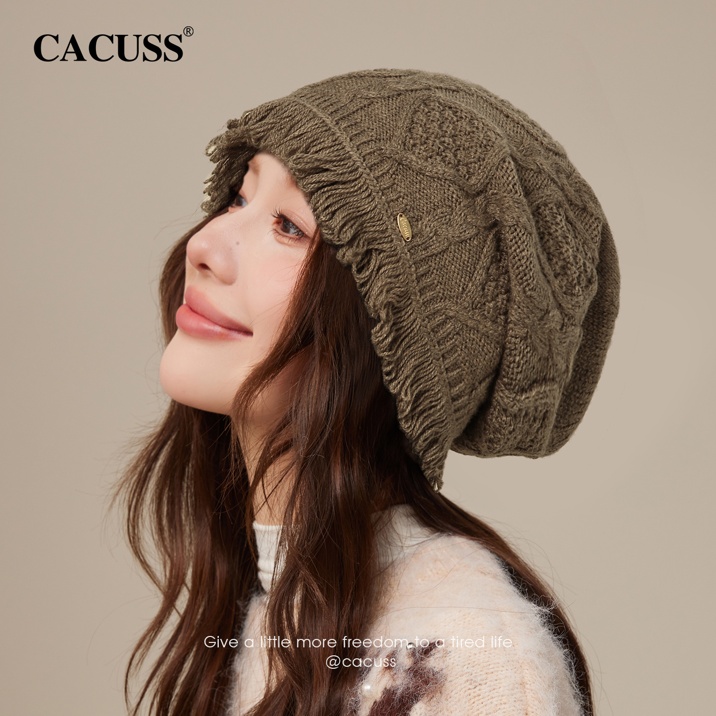 CACUSS含羊毛保暖显脸小套头猫女