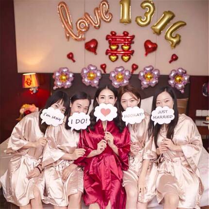 ins姐妹团伴郎伴娘结婚拍照小道具手持手拿创意婚礼摆拍摄白云朵