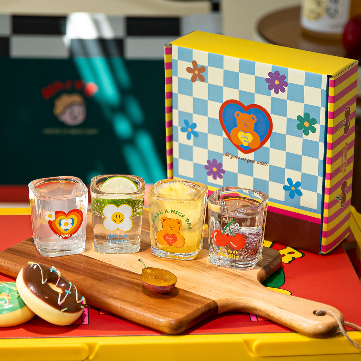 彩虹花花烧酒杯烈酒杯子一两杯迷你白酒一口清酒家用聚会闺蜜酒杯