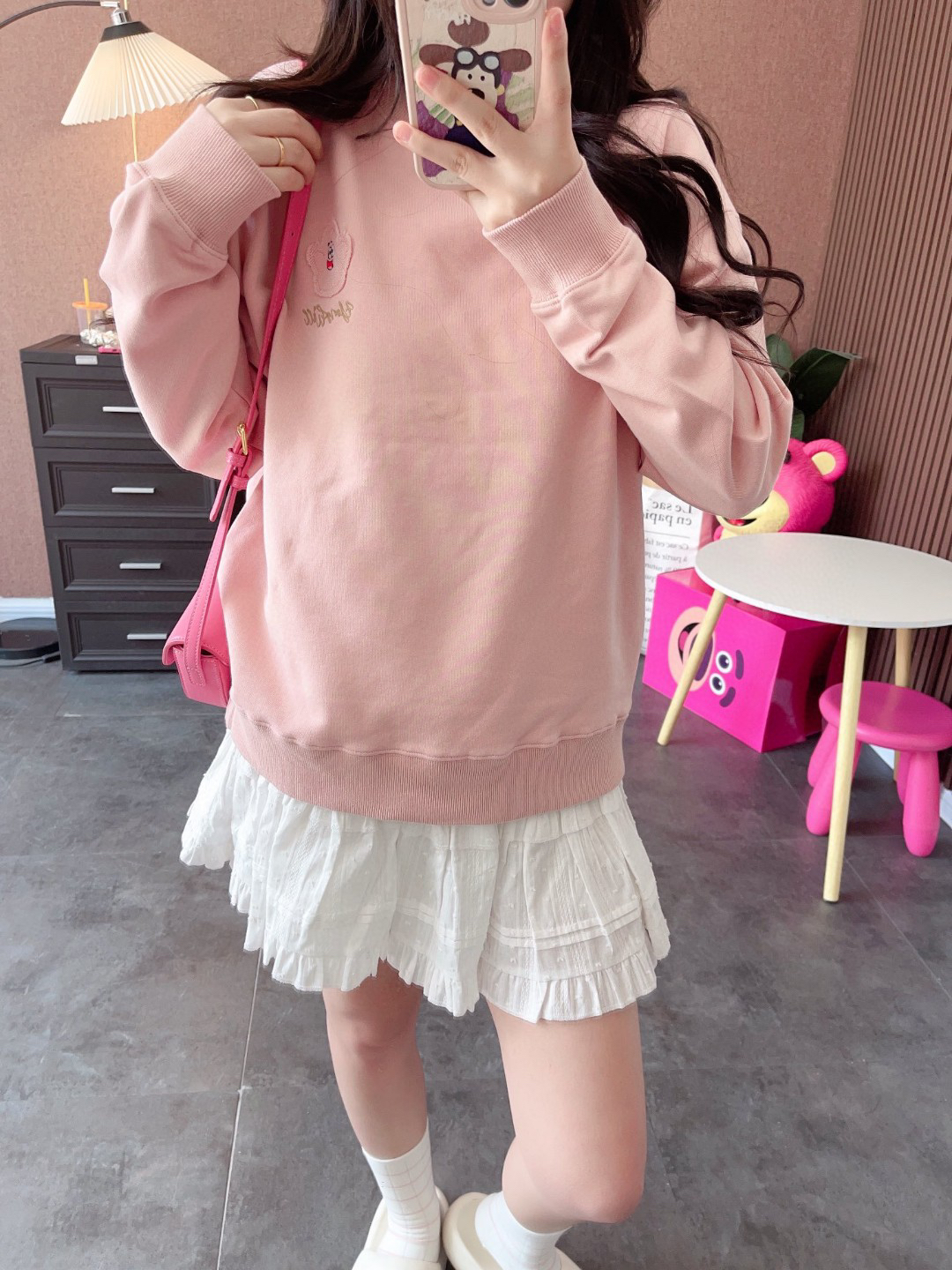 Yongwill小羊纸袋家圆领卫衣女秋冬情侣宽松纯棉毛圈上衣设计内搭