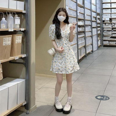 小清新碎花连衣裙女泡泡袖V领短裙子夏季2023年新款甜美可爱a字裙