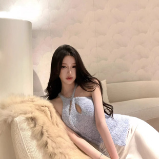 JAYKY YANG费洛蒙氛围镂空扭结吊带背心女设计感修身显瘦上衣