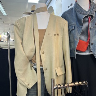 韩版2026年春秋级韩国东大门设计感气质休闲通勤个性V领西装外套