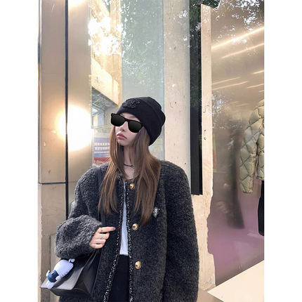 YUYUREAL 2025山茶日记 经典气质小香羊毛夹棉软呢宽肩显瘦外套