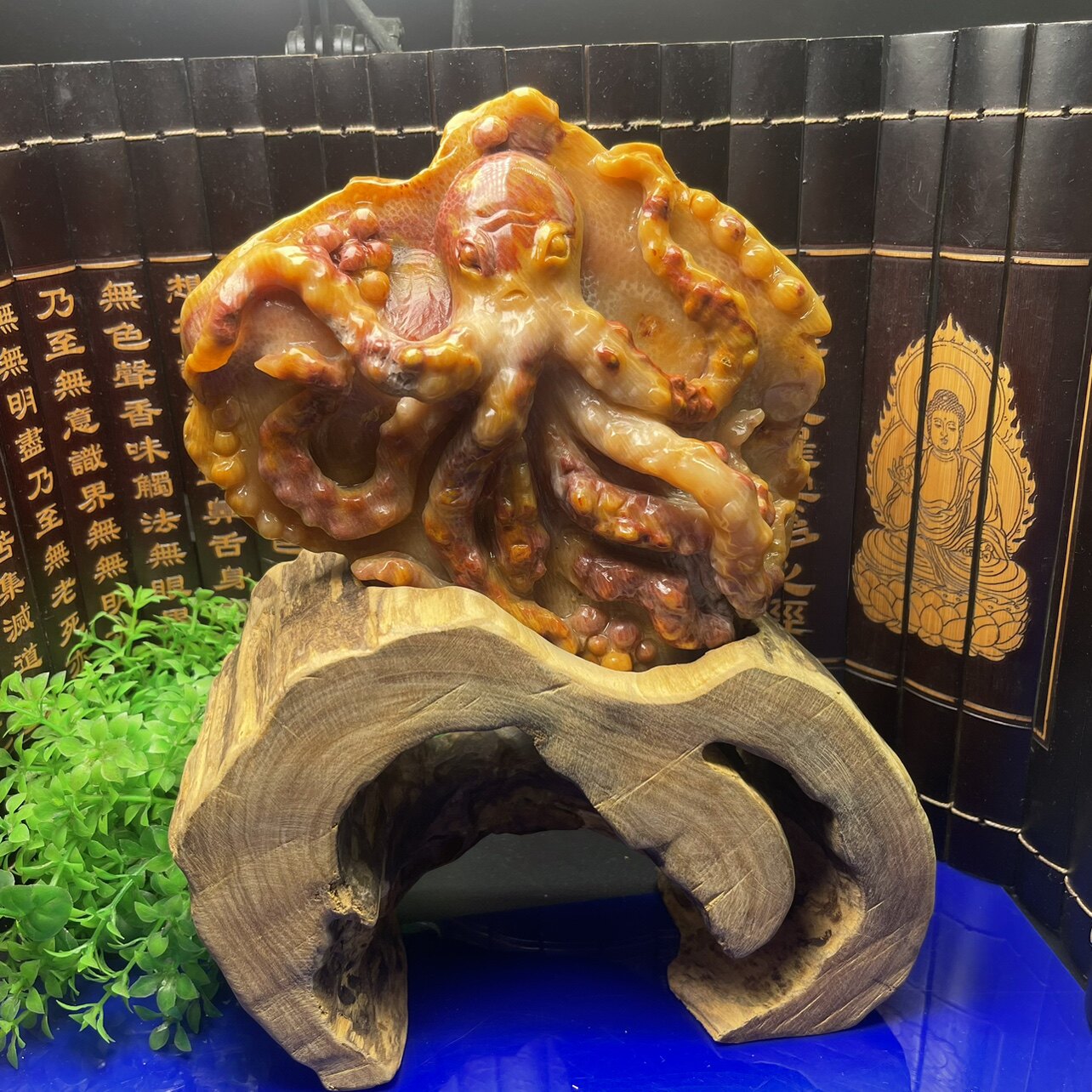天然高冰彩在珊瑚玉石彩色菊花雕刻小摆件、文玩摆件送礼佳品包邮