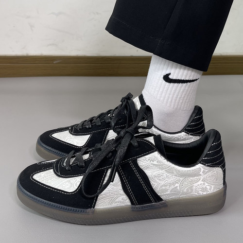 国潮男鞋德训鞋透气百搭休闲板鞋