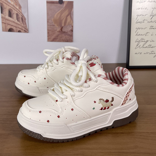 女鞋ins新款高级感厚底板鞋女卡通刺绣系带休闲鞋学生百搭小白鞋