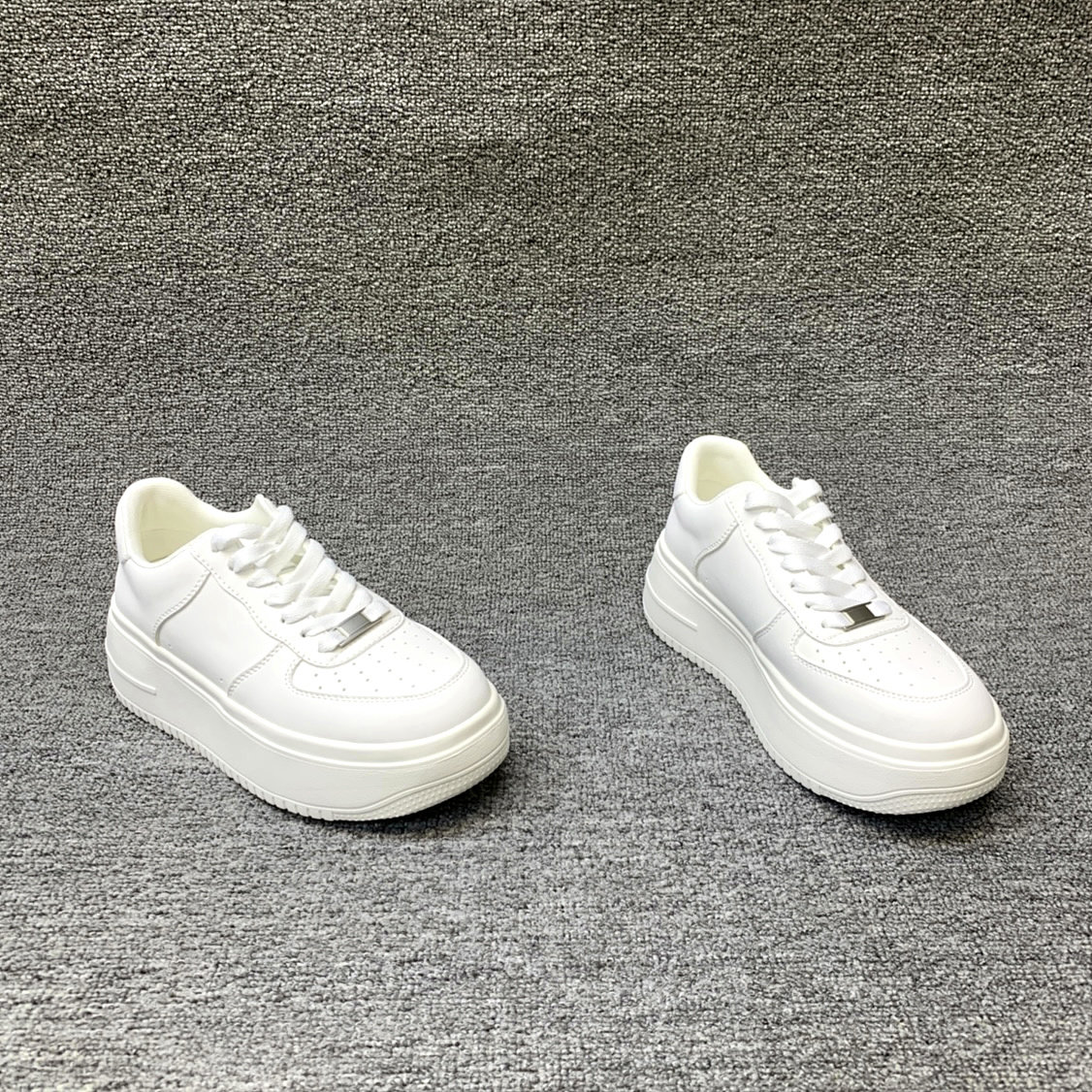 系带厚底增高休闲板鞋小白鞋女潮