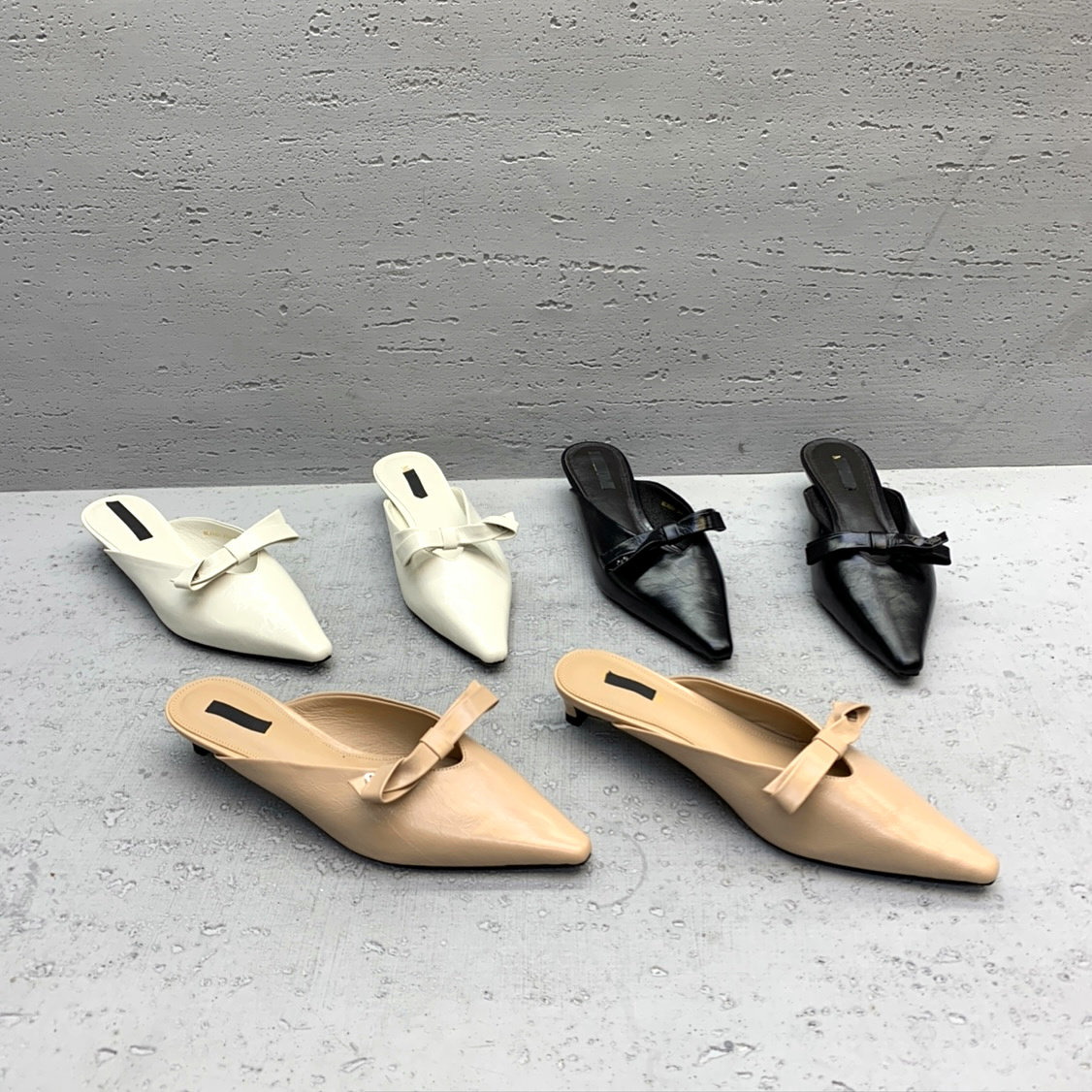 尖头蝴蝶结细跟时尚凉拖女外穿