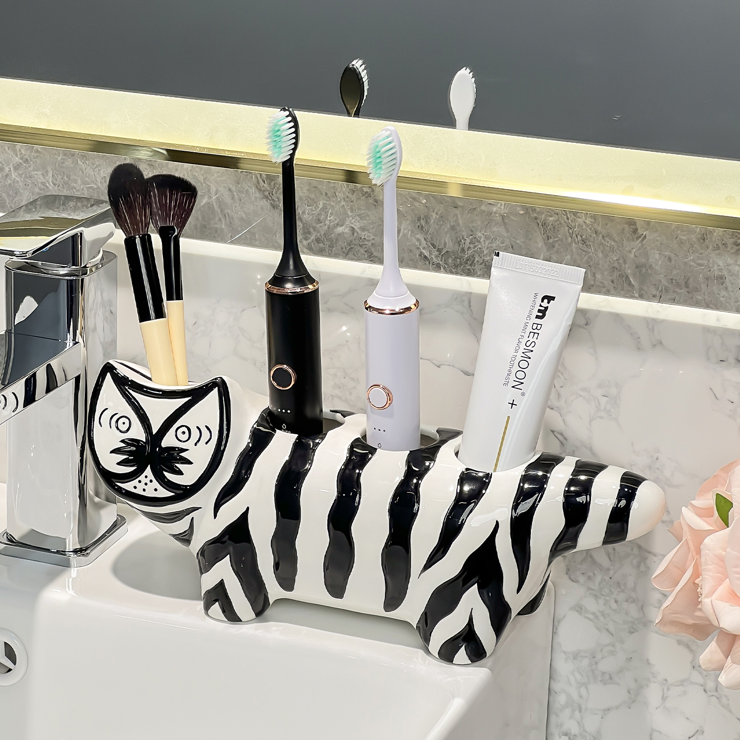 条纹猫丑萌电动牙刷架子置物架牙膏放置洗漱台面底座支架座托陶瓷