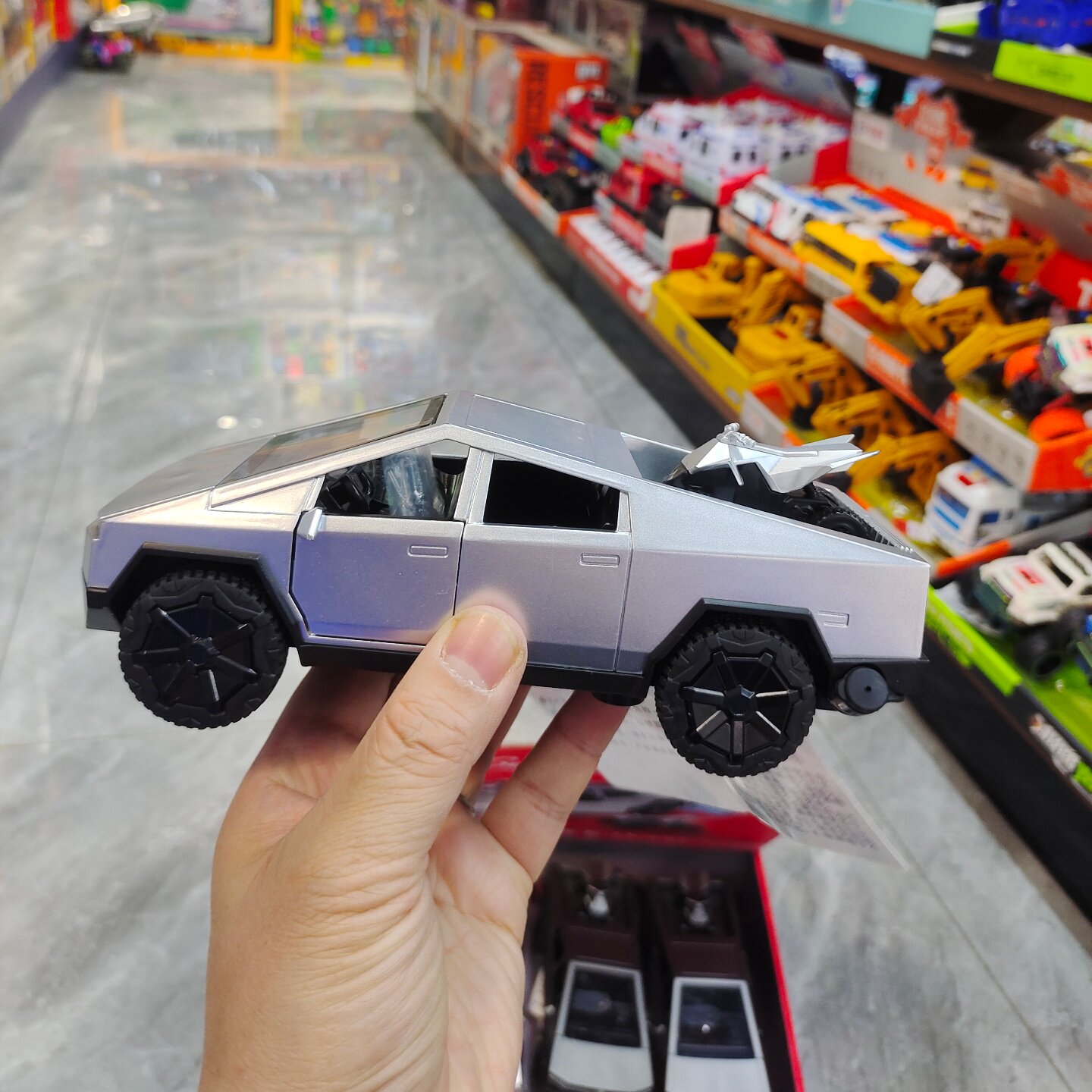 鑫鹏宇惯性喷雾玩具车皮卡新能源汽车小摩托男孩礼物灯光声效