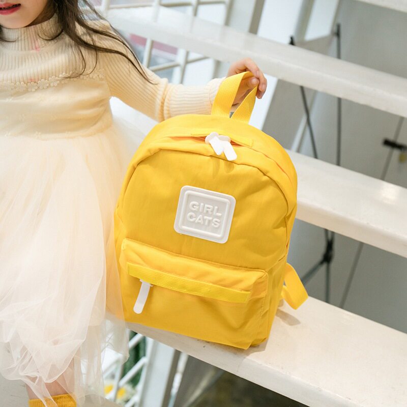 幼儿园儿童书包3-8岁中大