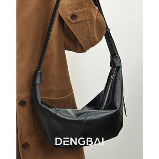 登白DENGBAI【早春新款】新品羊皮牛角包斜挎包包时尚简约高级