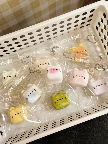 猫猫奶糖系列捏捏食品级硅胶超软捏捏乐泥感手工解压玩具小挂件