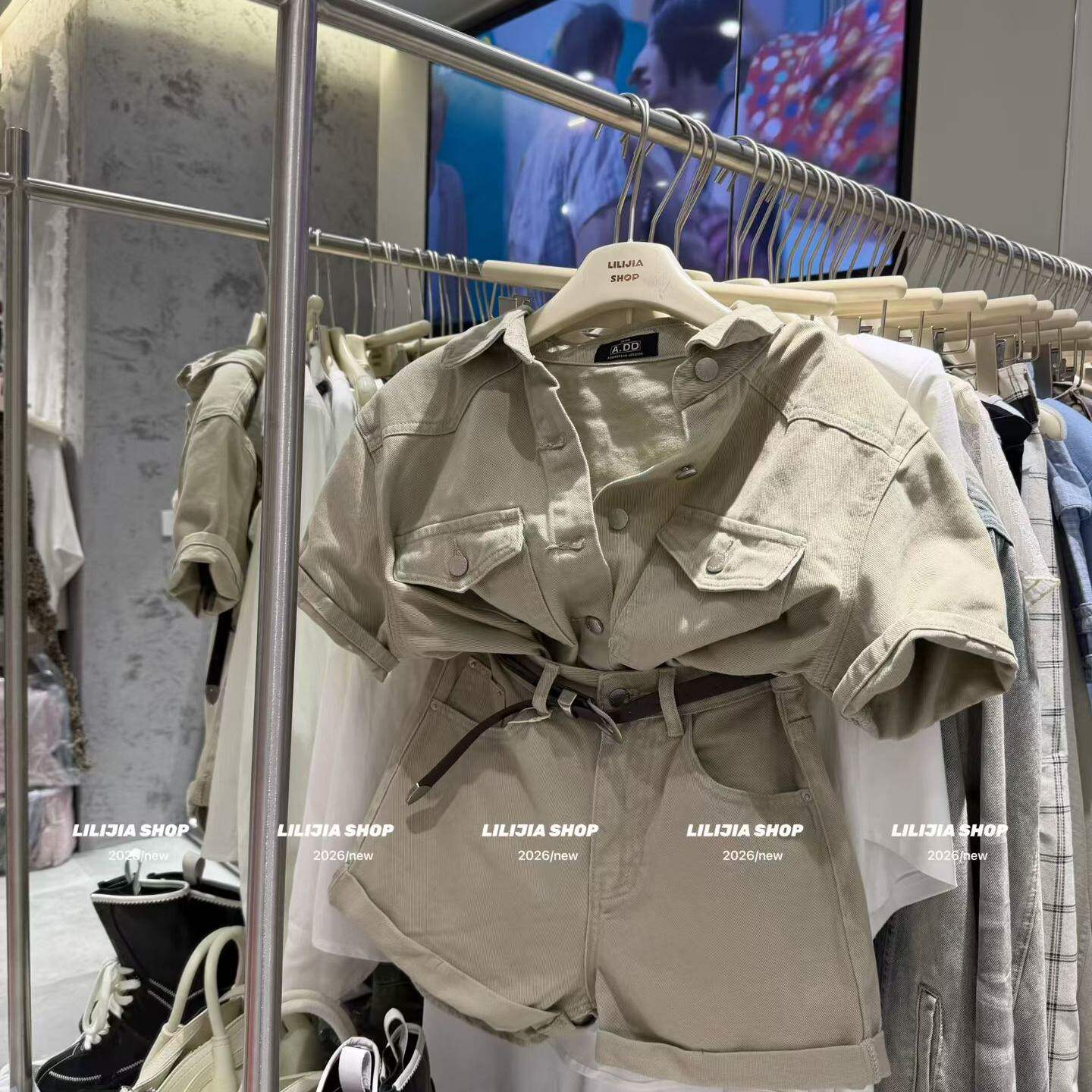 韩式工装风牛仔套装女2026春季显瘦多口袋衬衫配腰带短裤两件套潮