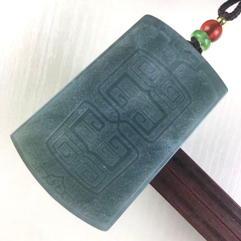 天然危料翡翠a货仿古饕餮纹平安无事牌吊坠双面雕刻玉石方牌挂件